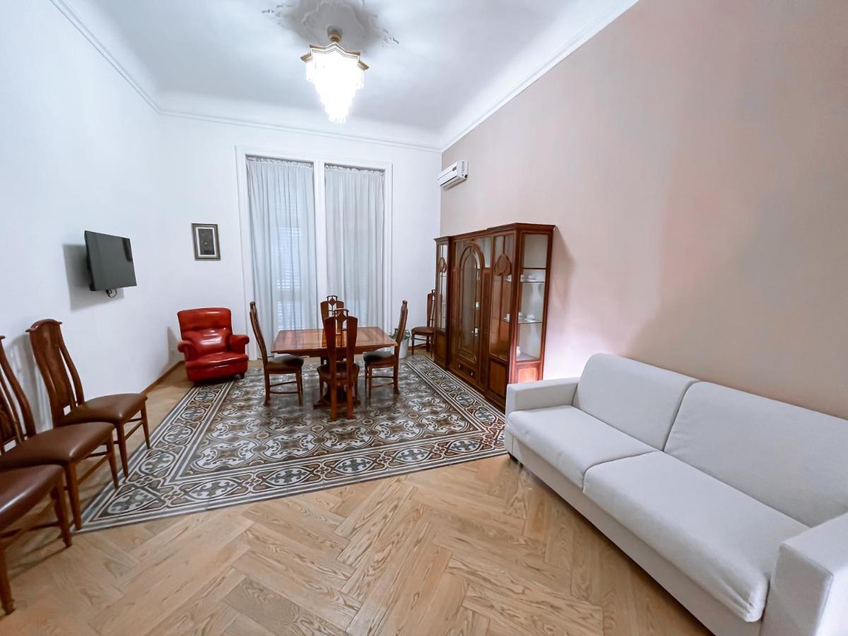 Apartamento Luxury Bnb Dedeo Bari Exterior foto